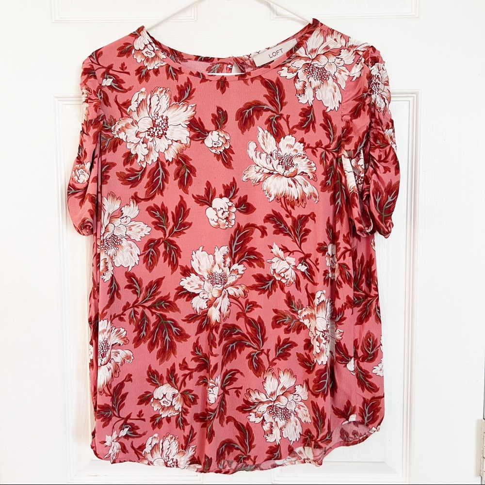 LOFT | Floral Business Short Sleeves Blouse Back Keyhole